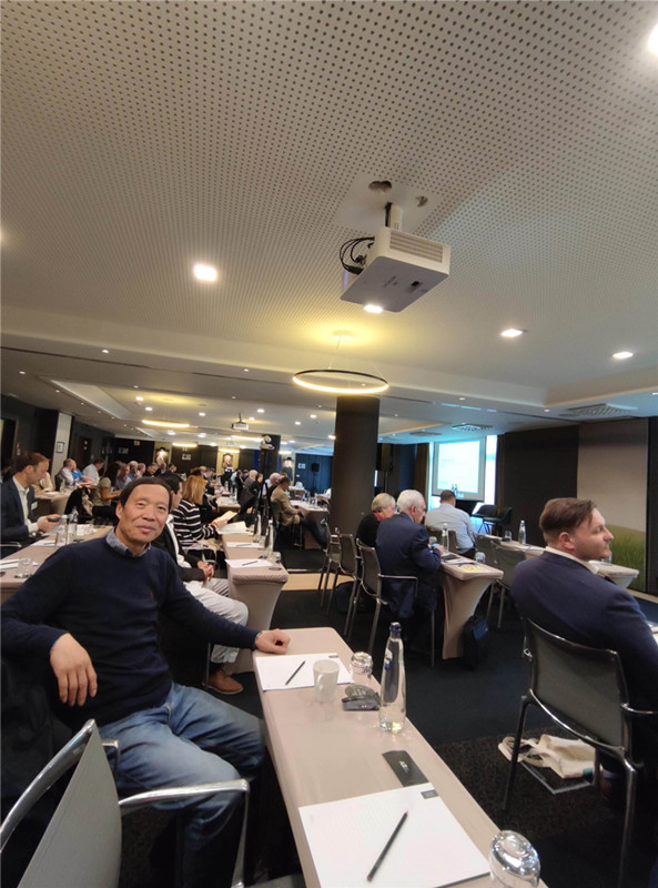 湖南奔驥環(huán)保能源科技有限責(zé)任公司,環(huán)保設(shè)備設(shè)計(jì),垃圾處理設(shè)備,廢輪胎處理設(shè)備 湖南奔驥環(huán)保能源科技有限責(zé)任公司,環(huán)保設(shè)備設(shè)計(jì),垃圾處理設(shè)備,廢輪胎處理設(shè)備